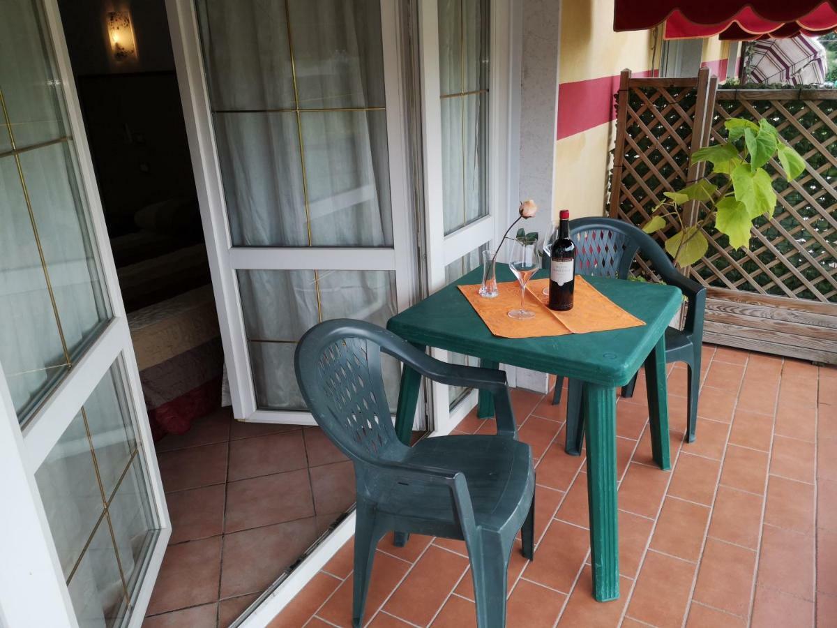 Ca' Del Sasso Guest House เวโรนา ภายนอก รูปภาพ