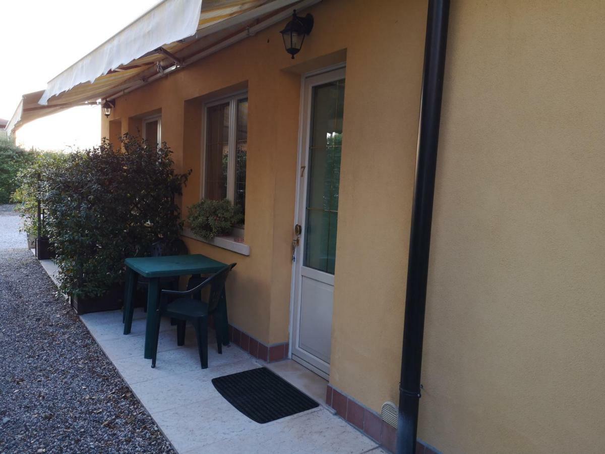 Ca' Del Sasso Guest House เวโรนา ภายนอก รูปภาพ