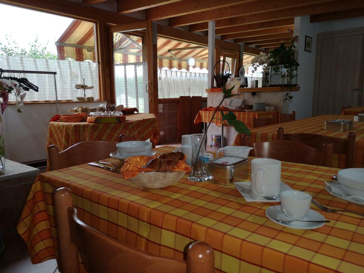 Ca' Del Sasso Guest House เวโรนา ภายนอก รูปภาพ